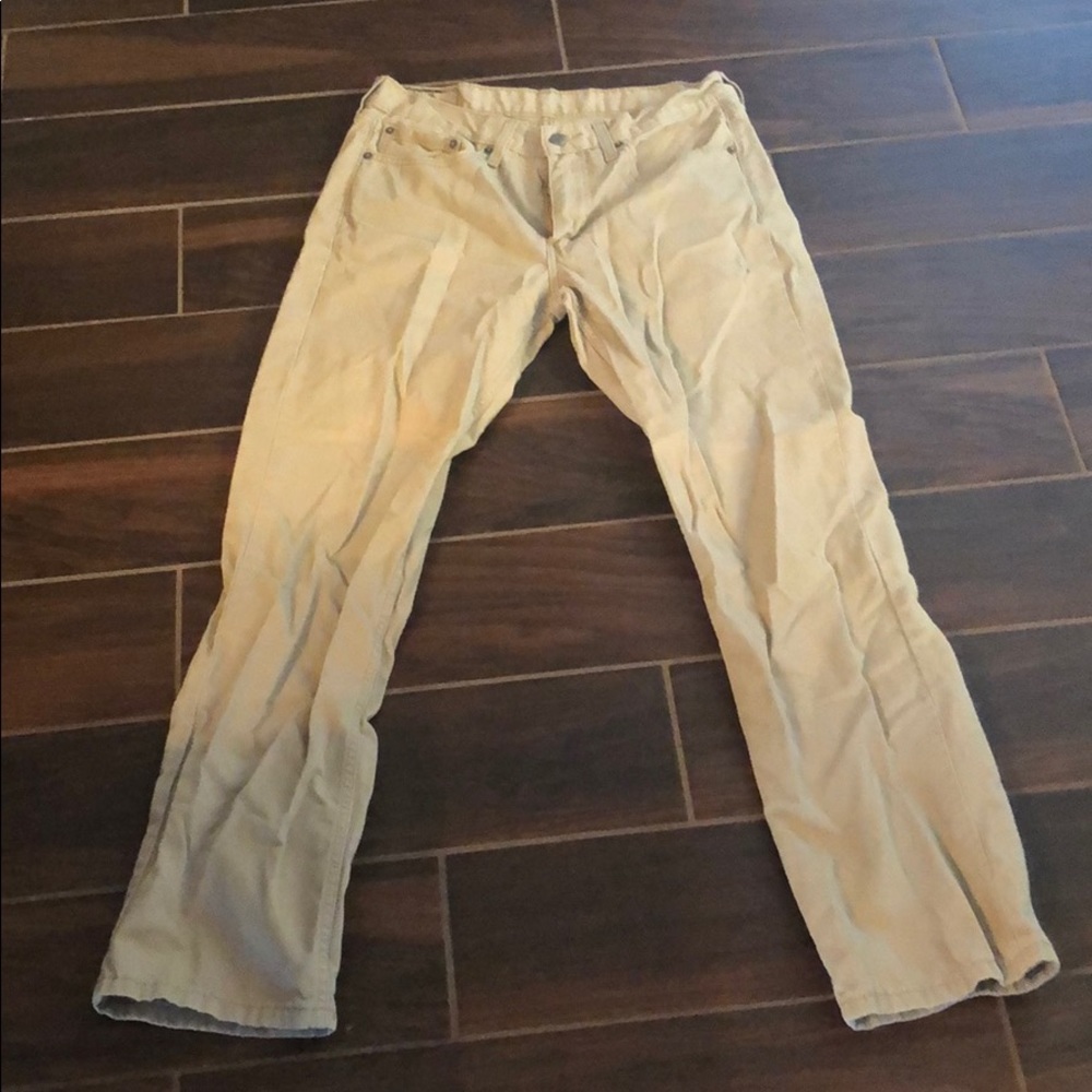 Levi’s khaki pants